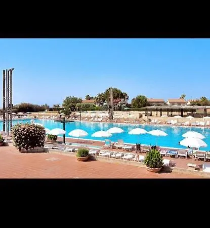 Ippari & Oanis Holiday home *